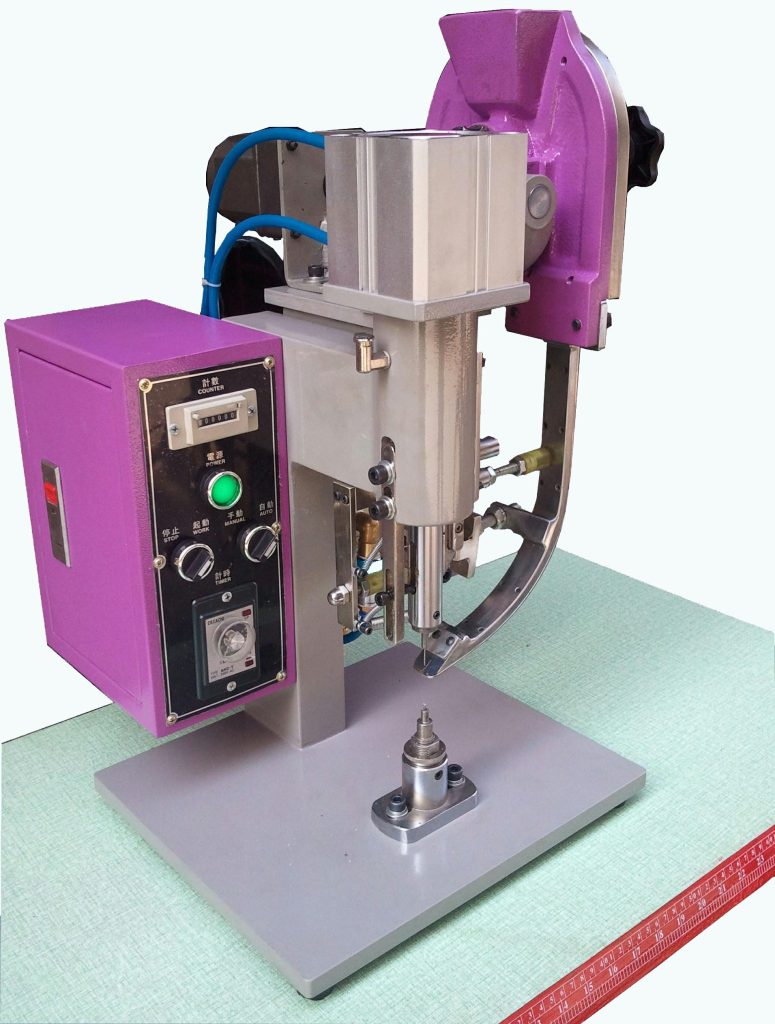 特小型铆钉机
